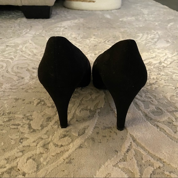 Chinese Laundry Pumps - Picture 5 of 6